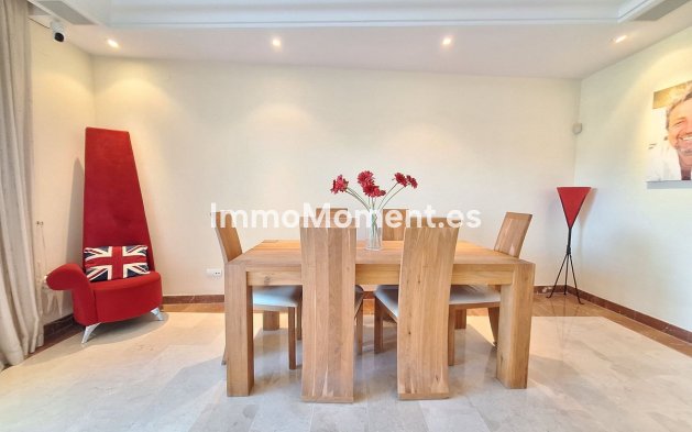 Wiederverkauf - Wohnung - Marbella - Nueva Andalucía