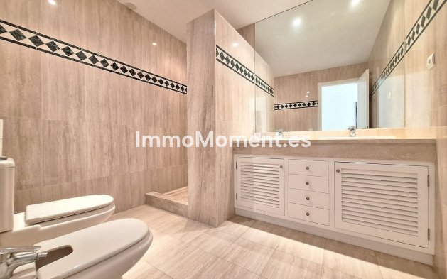 Wiederverkauf - Wohnung - Marbella - Nueva Andalucía