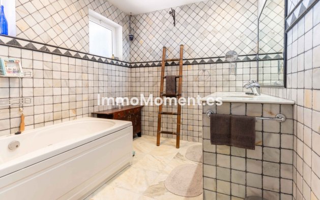 Resale - Villa - Mijas - Mijas Centro