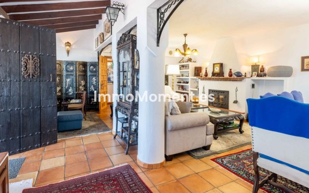 Resale - Villa - Mijas - Mijas Centro
