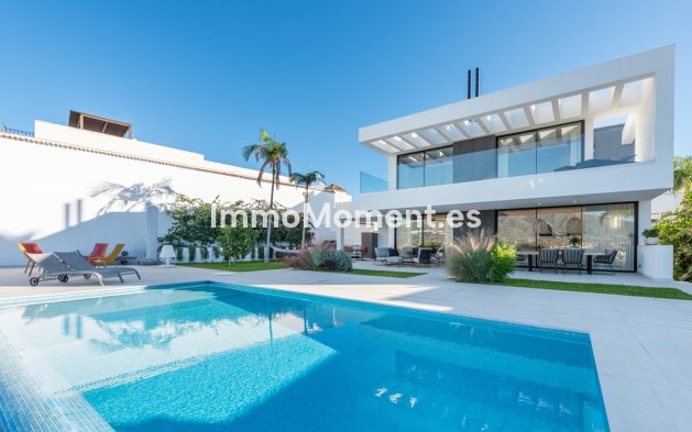 Resale - Detached villa - Mijas - Cerros del Aguila