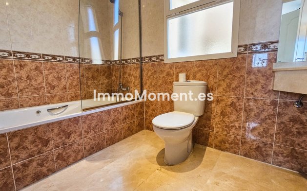 Resale - Villa - Manilva - La Duquesa