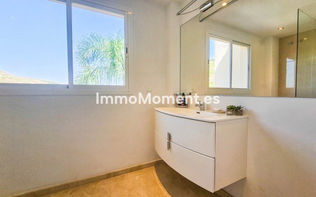 Resale - Villa - Manilva - La Duquesa