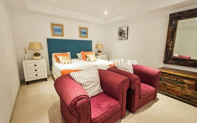 Resale - Villa - Manilva - La Duquesa