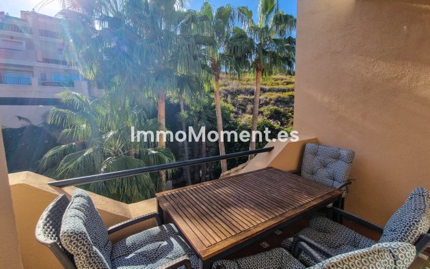 Resale - Apartment - Manilva - La Duquesa