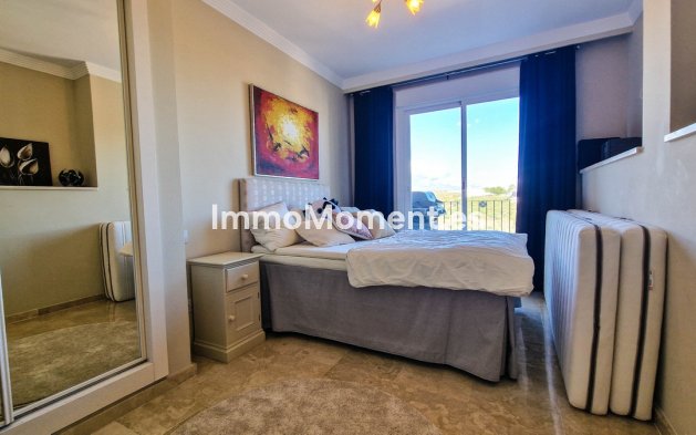 Resale - Apartment - Manilva - La Duquesa
