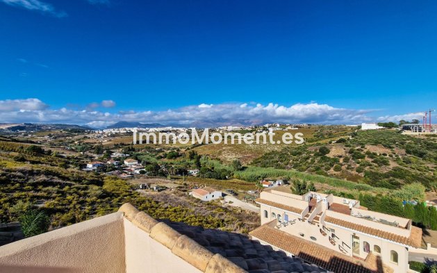 Resale - Apartment - Manilva - La Duquesa