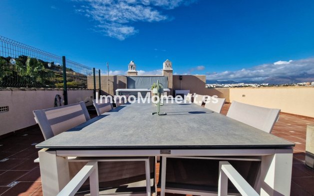 Resale - Apartment - Manilva - La Duquesa