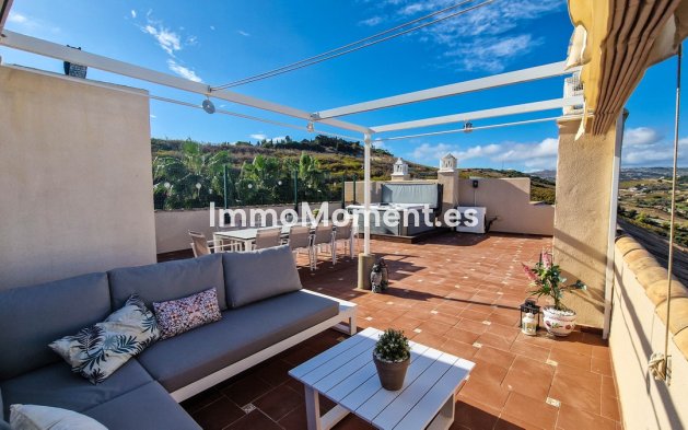 Resale - Apartment - Manilva - La Duquesa