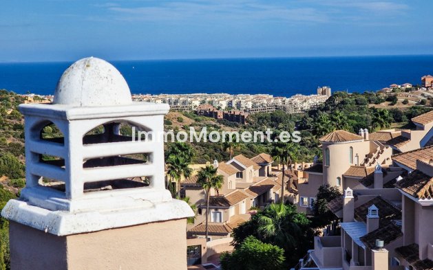 Resale - Apartment - Manilva - La Duquesa