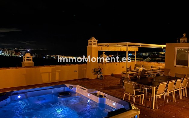 Resale - Apartment - Manilva - La Duquesa