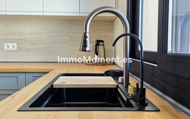 Resale - Villa - Manilva