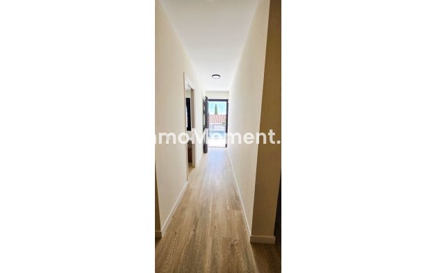 Resale - Villa - Manilva