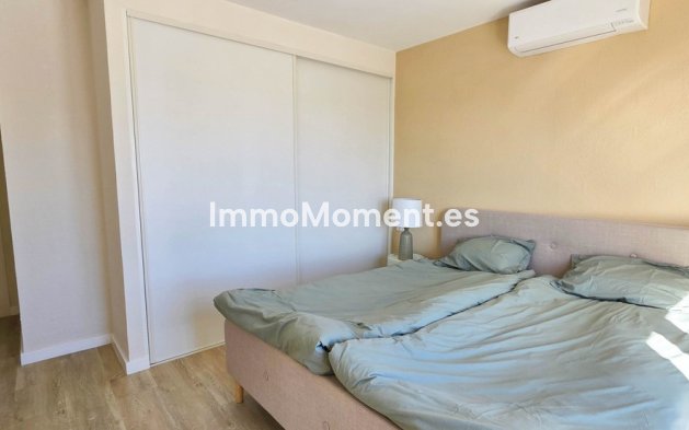 Resale - Villa - Manilva