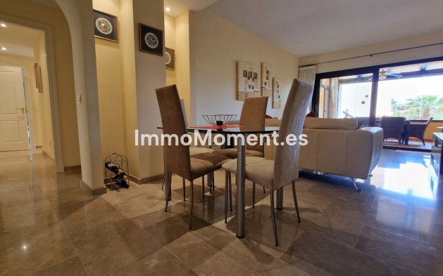 Resale - Apartment - Manilva - La Duquesa