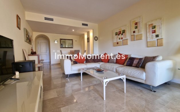 Resale - Apartment - Manilva - La Duquesa