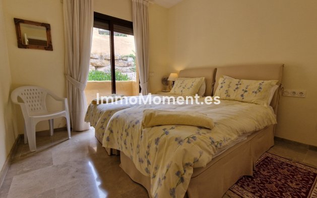 Resale - Apartment - Manilva - La Duquesa