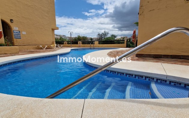 Resale - Apartment - Manilva - La Duquesa