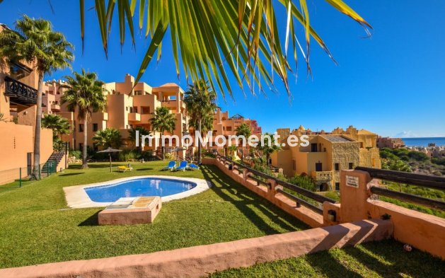 Resale - Apartment - Manilva - La Duquesa