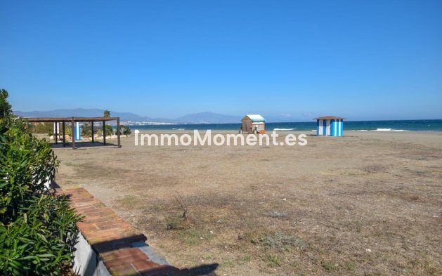 Resale - Apartment - Manilva - La Duquesa