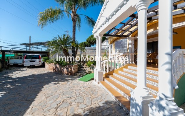 Revente - Villa - Marbella - Las Chapas