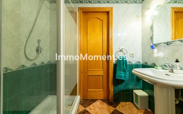 Revente - Villa - Marbella - Las Chapas