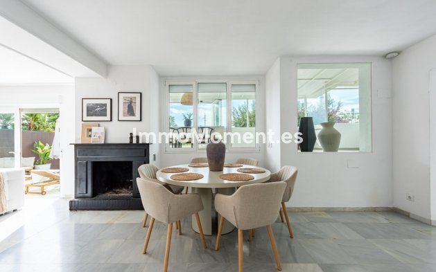 Revente - Villa - Marbella - Nueva Andalucía