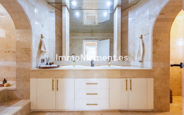 Revente - Villa - Marbella - Nueva Andalucía