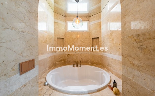 Revente - Villa - Marbella - Nueva Andalucía