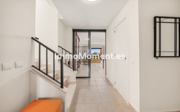 Resale - Apartment - Málaga - Benahavís
