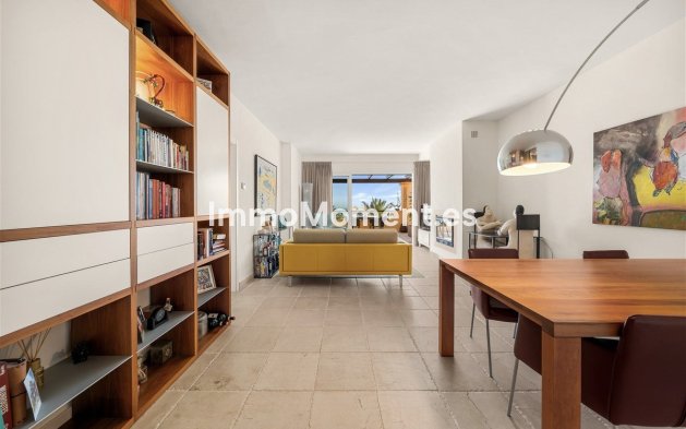 Resale - Apartment - Málaga - Benahavís