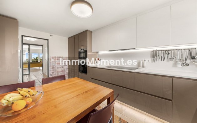 Resale - Apartment - Málaga - Benahavís