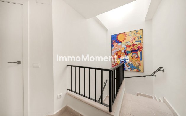 Resale - Apartment - Málaga - Benahavís