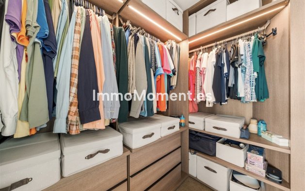 Resale - Apartment - Málaga - Benahavís