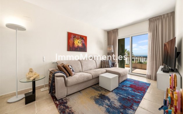 Resale - Apartment - Málaga - Benahavís