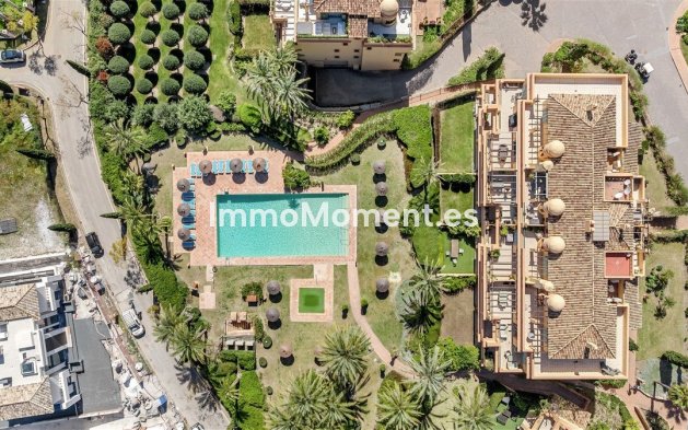 Resale - Apartment - Málaga - Benahavís