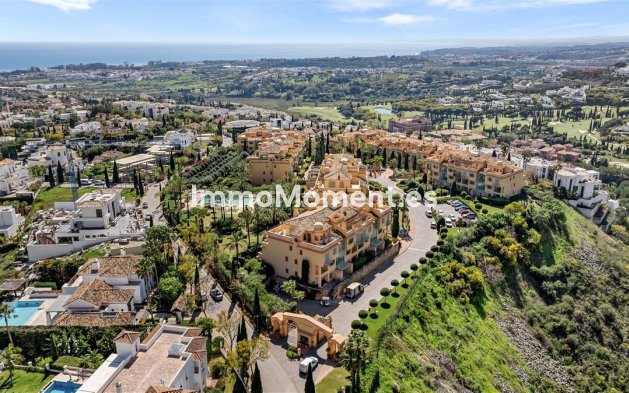 Resale - Apartment - Málaga - Benahavís