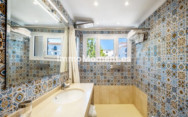 Wiederverkauf - Wohnung - Marbella - Nueva Andalucía