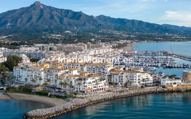 Wiederverkauf - Wohnung - Marbella - Nueva Andalucía