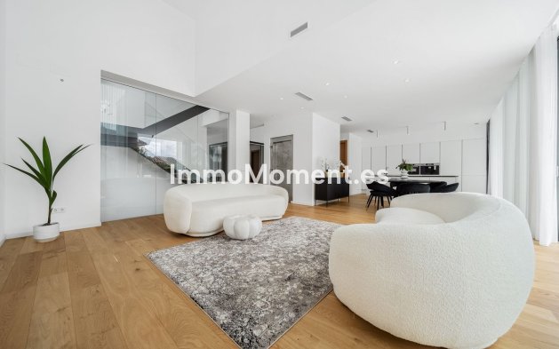 Wiederverkauf - Villa - Marbella - Marbesa