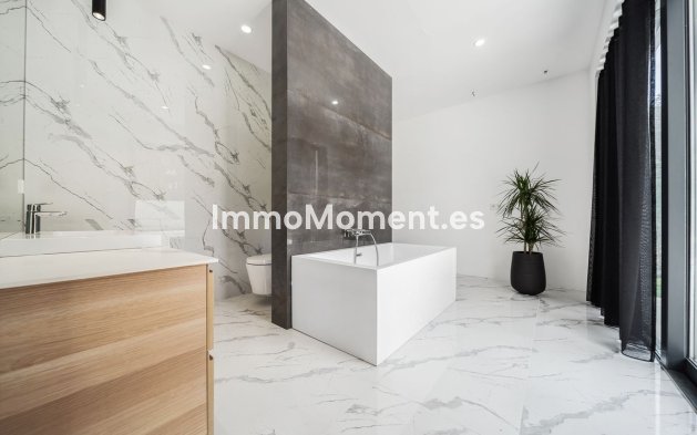 Wiederverkauf - Villa - Marbella - Marbesa