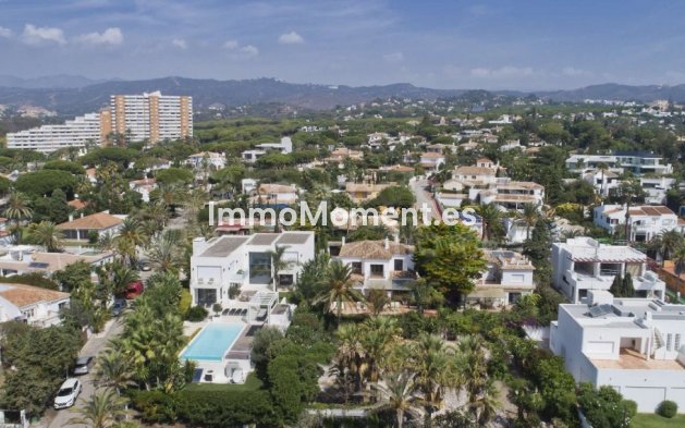 Wiederverkauf - Villa - Marbella - Marbesa