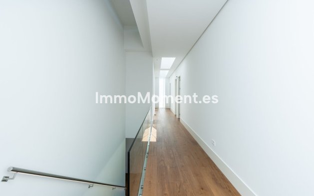 Wiederverkauf - Villa - Marbella - Marbesa