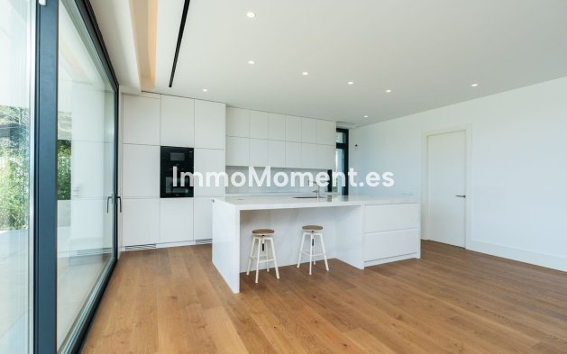 Wiederverkauf - Villa - Marbella - Marbesa