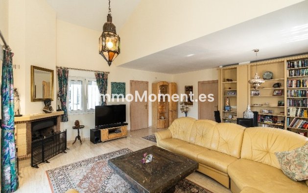 Reventa - Villa - Marbella - Marbesa