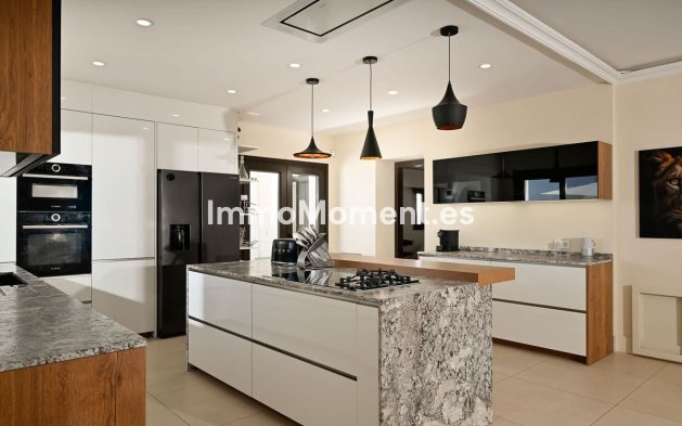 Wiederverkauf - Villa - Marbella - Marbesa