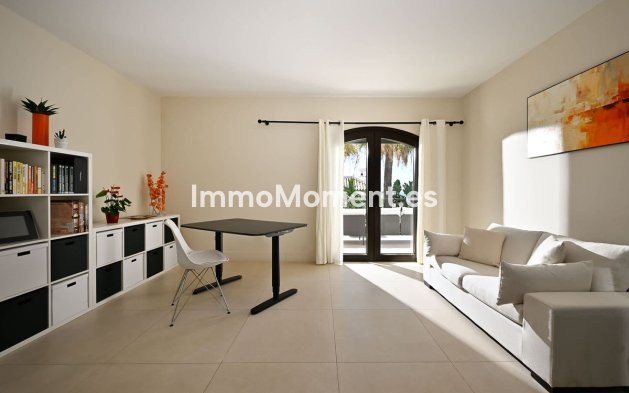 Wiederverkauf - Villa - Marbella - Marbesa