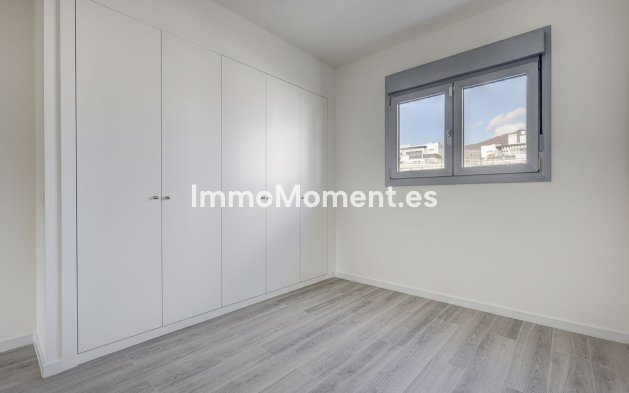Resale - Apartment - Estepona - Valle Romano
