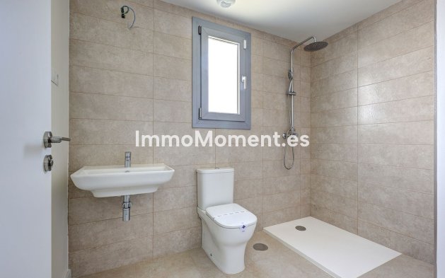 Resale - Apartment - Estepona - Valle Romano