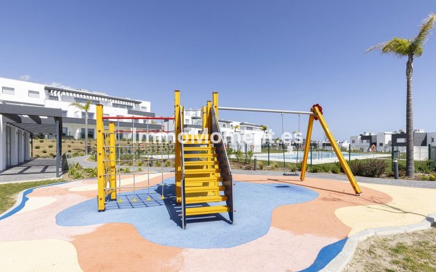 Resale - Apartment - Estepona - Valle Romano